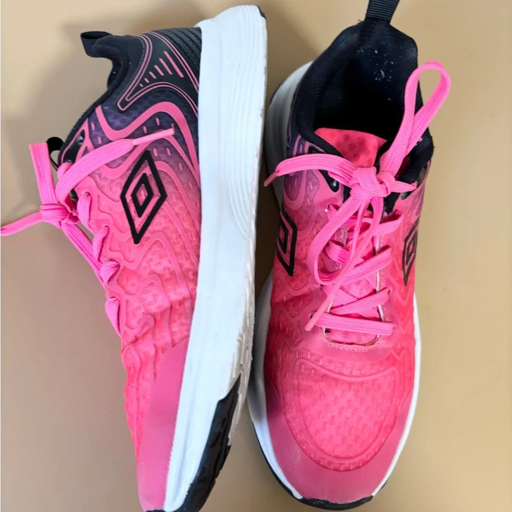 Umbro Women's Pink Athletic Shoes size 8
